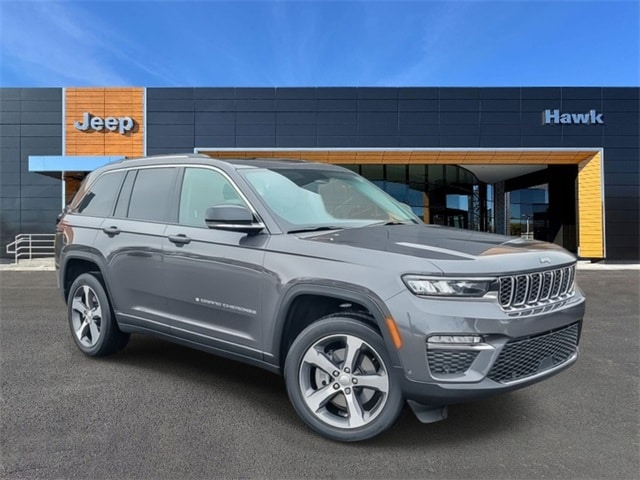 2022 Jeep Grand Cherokee 4xe's photo