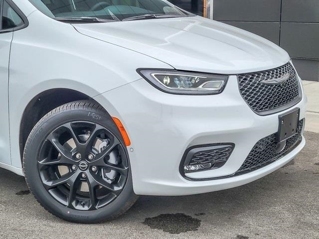 2026 CHRYSLER PACIFICA - Image 2