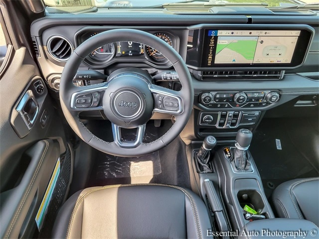 2025 JEEP WRANGLER - Image 14