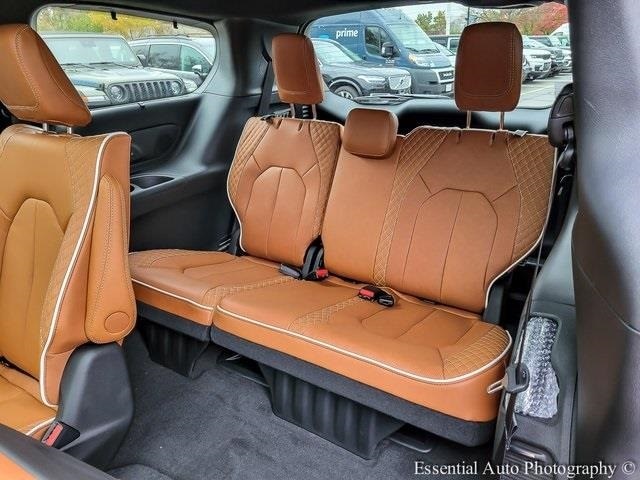 2026 CHRYSLER PACIFICA - Image 13