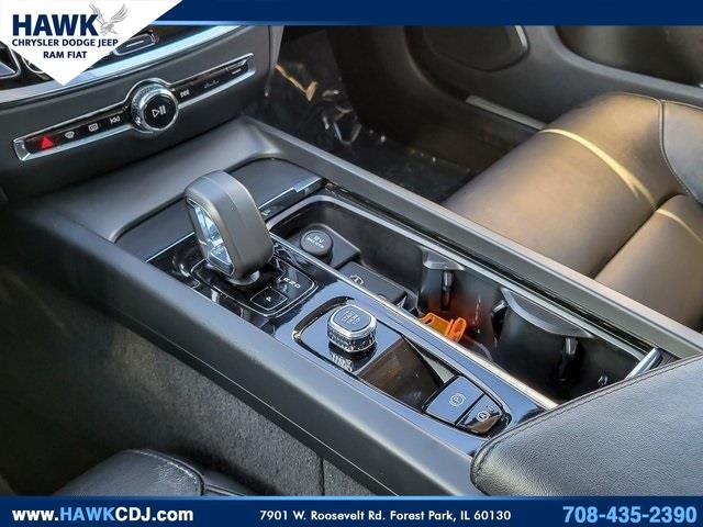 2024 VOLVO S60 - Image 25