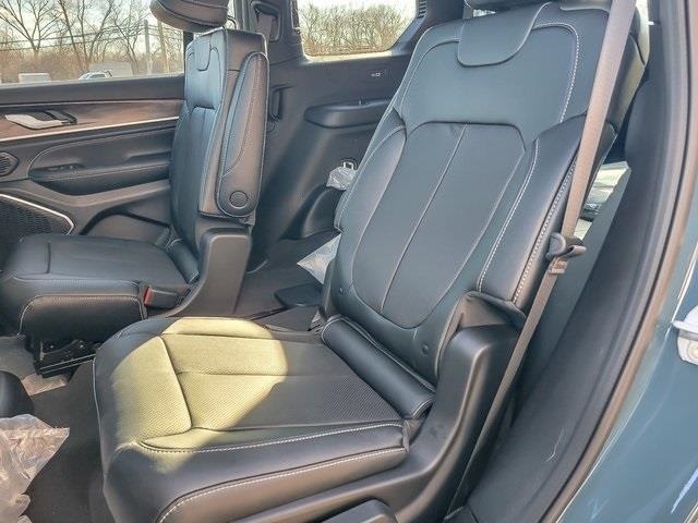 2026 JEEP GRAND CHEROKEE L - Image 11