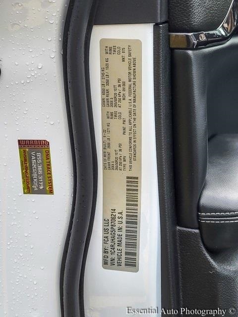 2023 JEEP GRAND CHEROKEE - Image 36