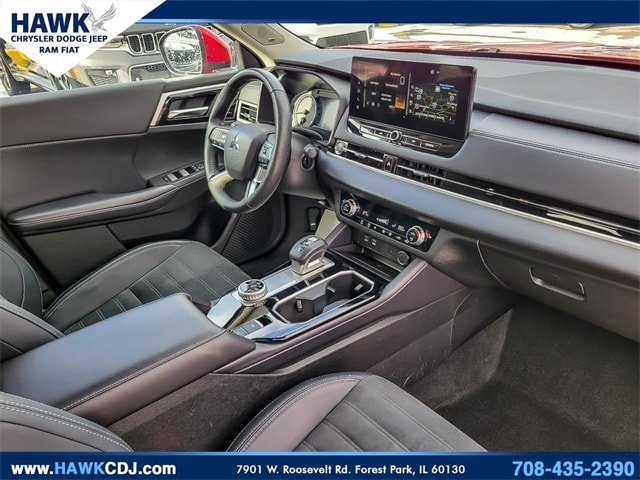 2025 MITSUBISHI OUTLANDER - Image 34