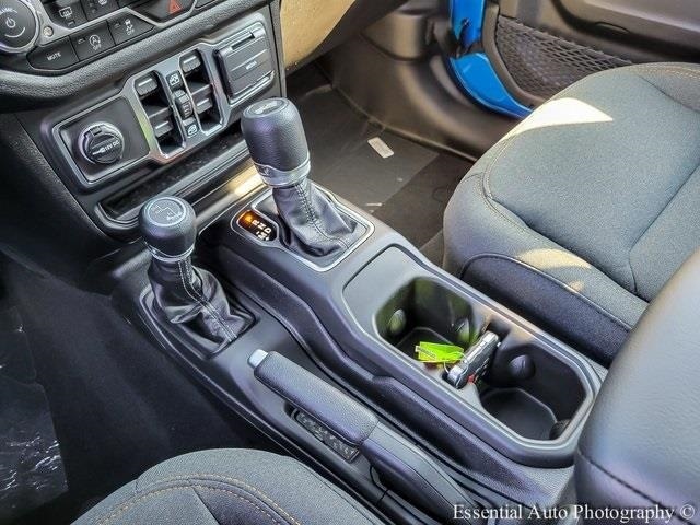 2025 JEEP WRANGLER - Image 22