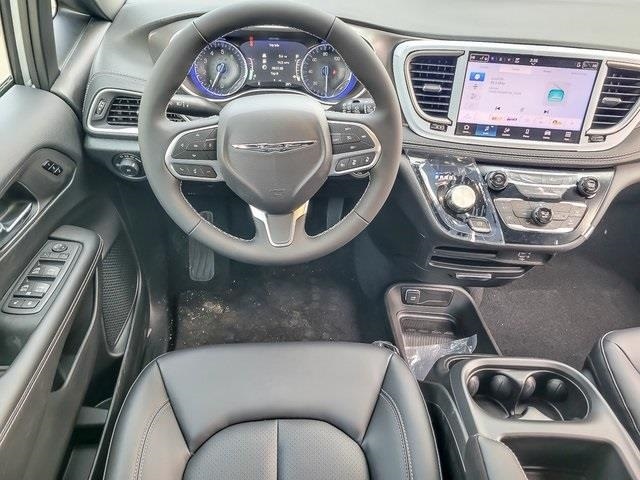 2026 CHRYSLER PACIFICA - Image 12