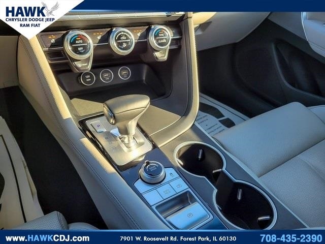 2023 GENESIS G70 - Image 25