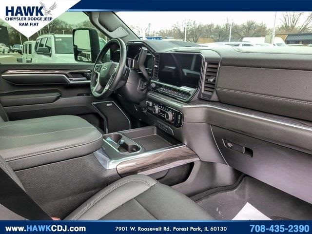 2025 CHEVROLET SILVERADO HD - Image 33