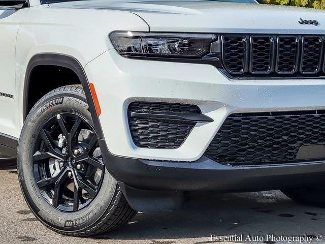 2025 JEEP GRAND CHEROKEE - Image 3