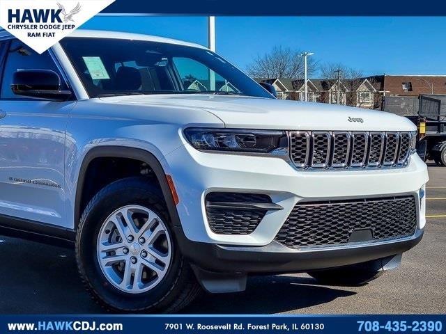Certified 2025 Jeep Grand Cherokee Laredo with VIN 1C4RJHAG9SC274636 for sale in Plainfield, IL