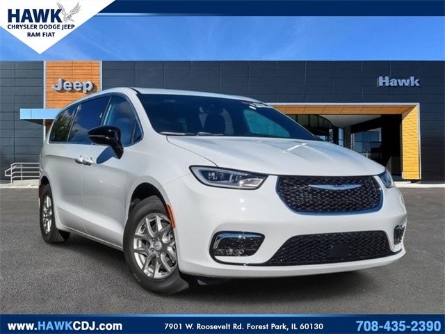 2026 Chrysler Pacifica Select's photo