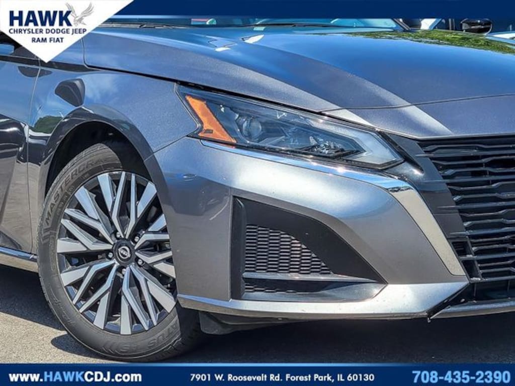 Used 2024 Nissan Altima 2.5 SV Sedan