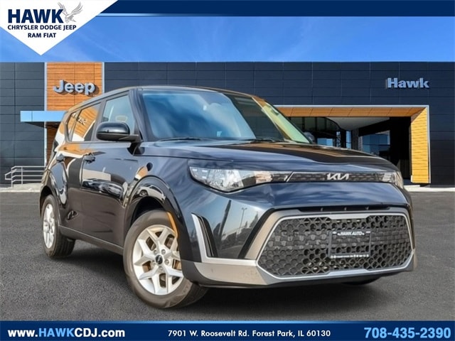 2023 Kia Soul LX's photo