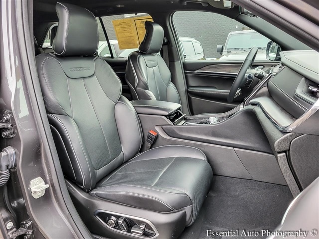 2024 JEEP GRAND CHEROKEE - Image 36