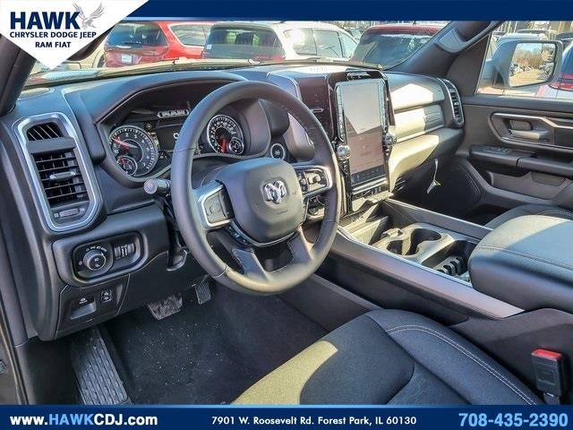 2025 RAM 1500 - Image 9