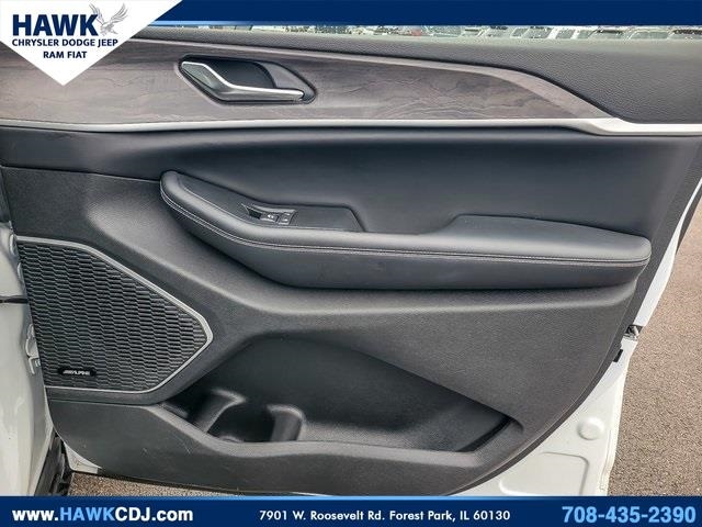 2023 JEEP GRAND CHEROKEE L - Image 18