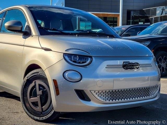 2025 FIAT 500E - Image 2