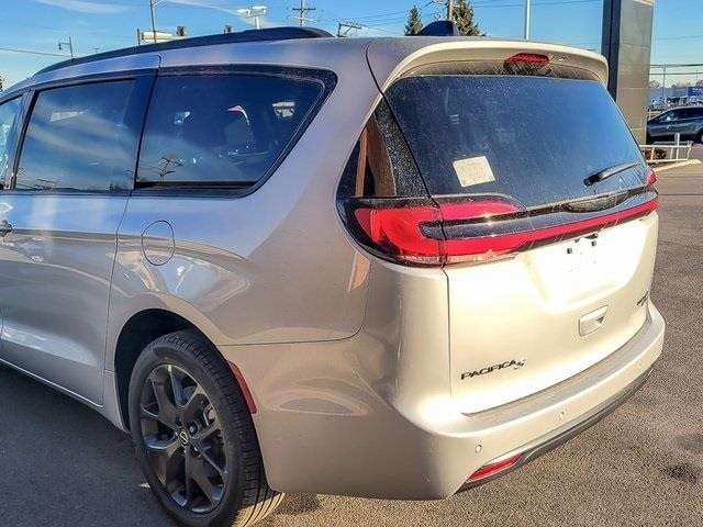 2026 CHRYSLER PACIFICA - Image 6