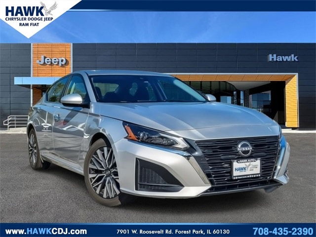 2023 Nissan Altima SV's photo