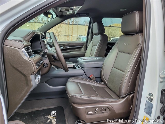 2023 GMC YUKON - Image 8