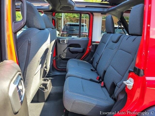 2025 JEEP WRANGLER - Image 12