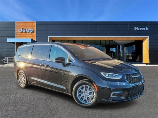 2026 CHRYSLER PACIFICA - Image 1