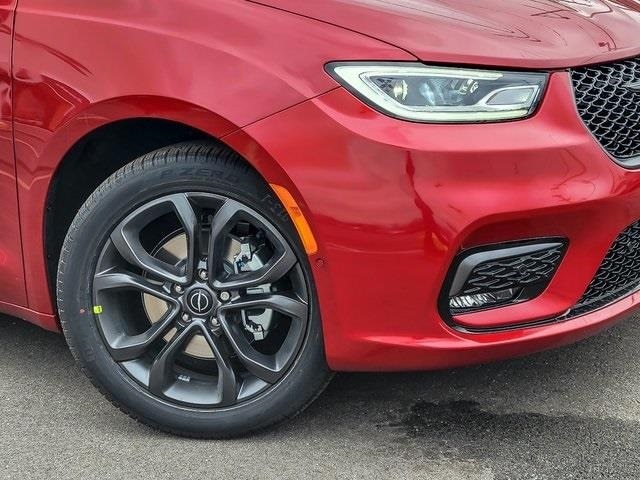 2026 CHRYSLER PACIFICA - Image 3