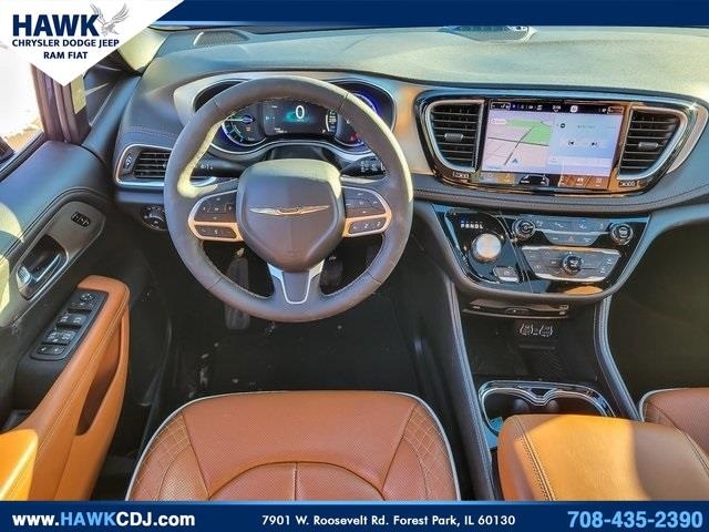 2025 CHRYSLER PACIFICA - Image 15