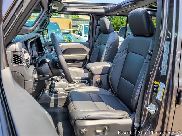 2025 JEEP WRANGLER - Image 9