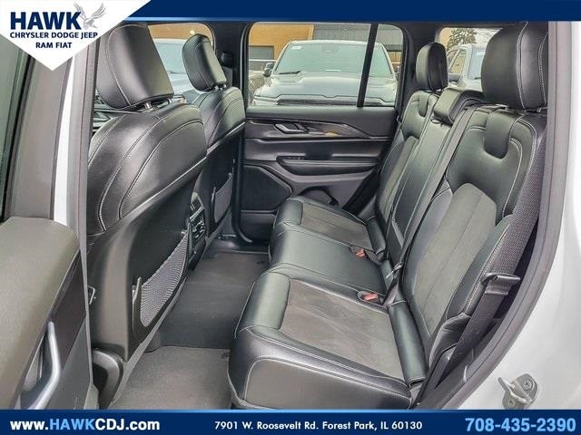 2023 JEEP GRAND CHEROKEE - Image 11