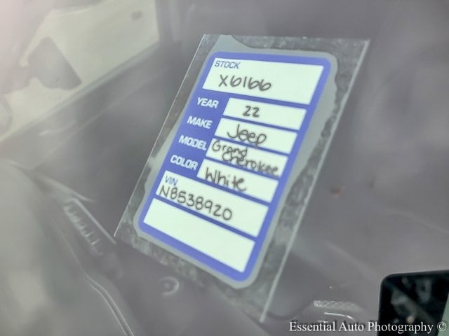 2022 JEEP GRAND CHEROKEE L - Image 8