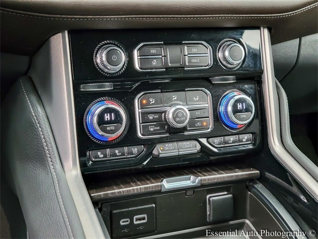 2023 GMC YUKON - Image 24