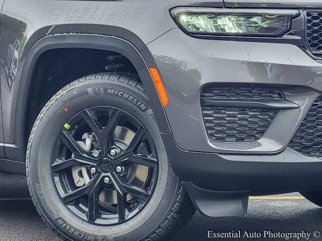 2025 JEEP GRAND CHEROKEE - Image 3