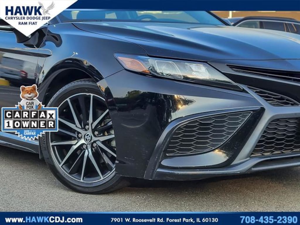 Used 2023 Toyota Camry SE Sedan