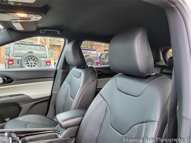 2023 JEEP COMPASS - Image 10