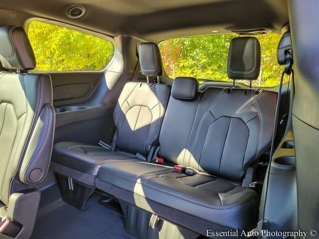 2026 CHRYSLER PACIFICA - Image 12