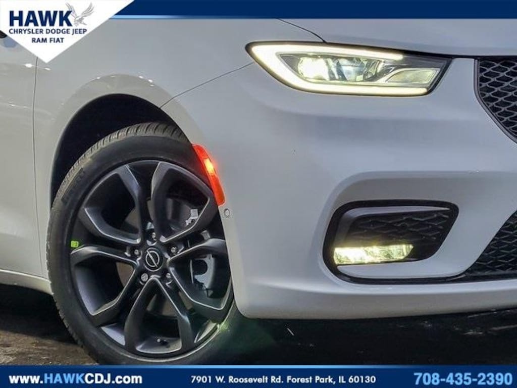 New 2026 Chrysler Pacifica Select Passenger Van