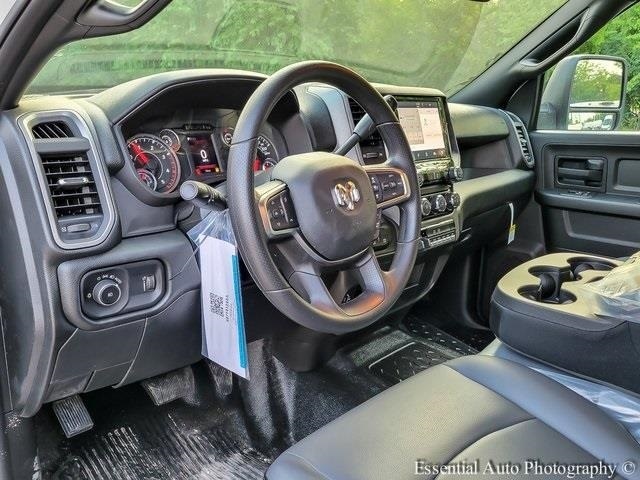 2025 RAM 5500 - Image 11