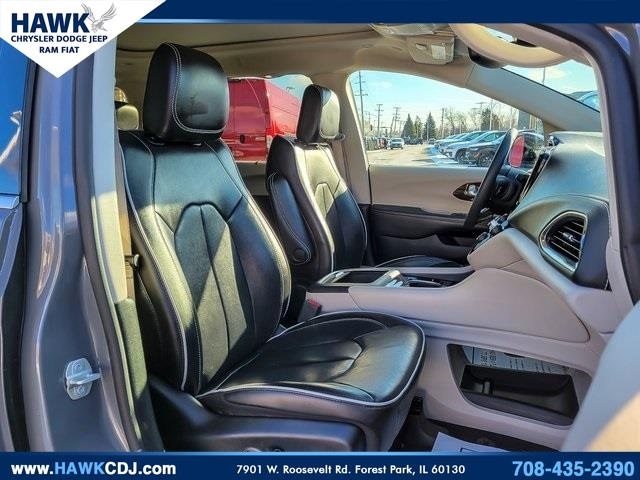 2023 CHRYSLER PACIFICA - Image 34