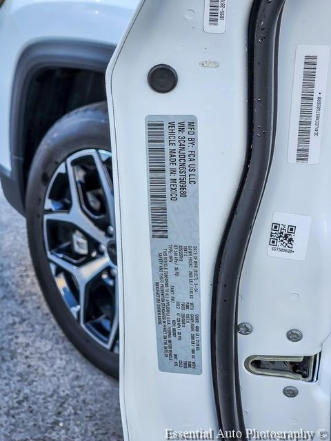 2025 Jeep Compass Limited - Photo 16