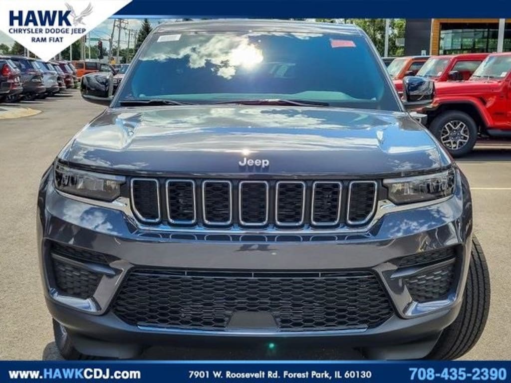 New 2025 Jeep Grand Cherokee Laredo Sport Utility