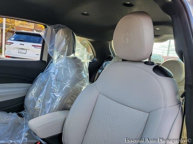 2025 FIAT 500E - Image 24