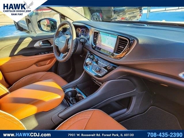 2025 CHRYSLER PACIFICA - Image 34