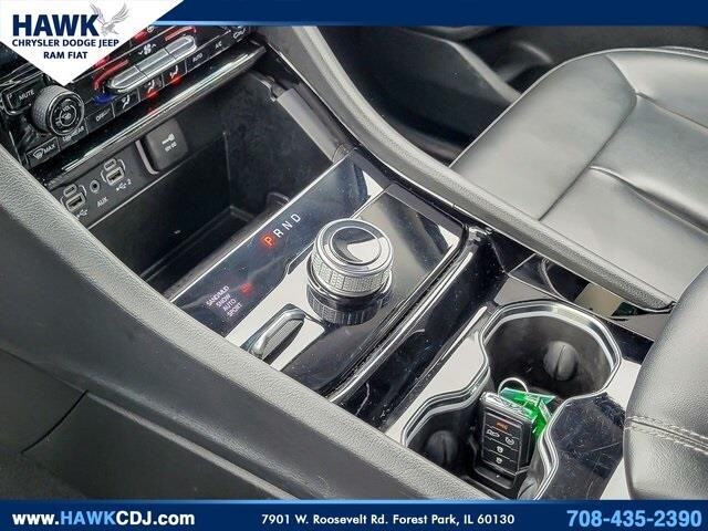 2023 JEEP GRAND CHEROKEE L - Image 23