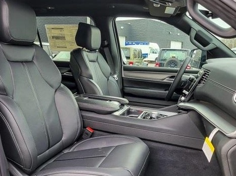 2026 JEEP GRAND WAGONEER - Image 32