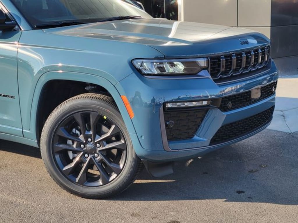 New 2026 Jeep Grand Cherokee L Limited Sport Utility