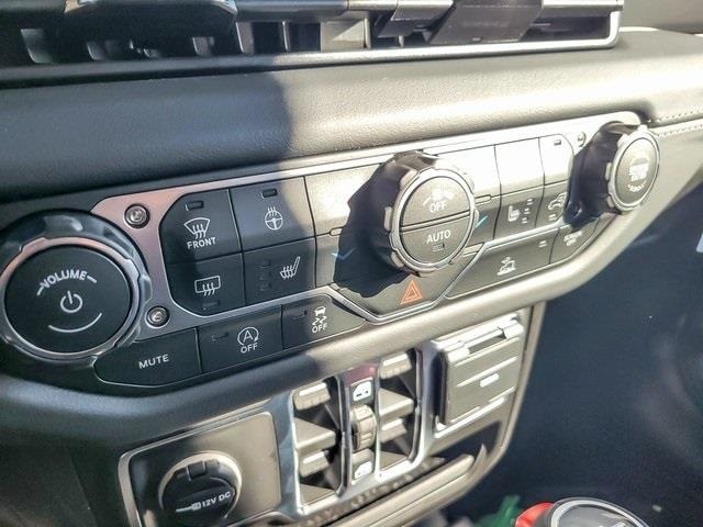 2026 JEEP GLADIATOR - Image 13