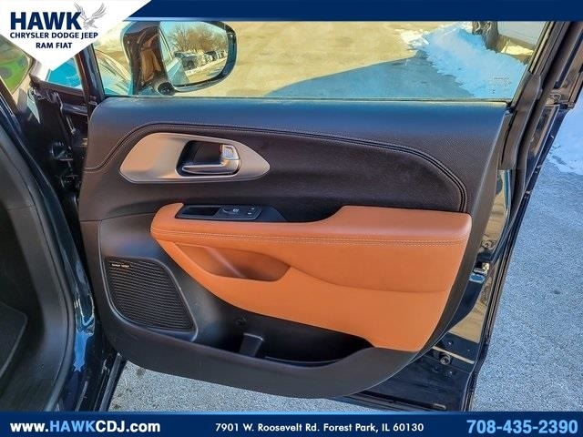 2025 CHRYSLER PACIFICA - Image 33