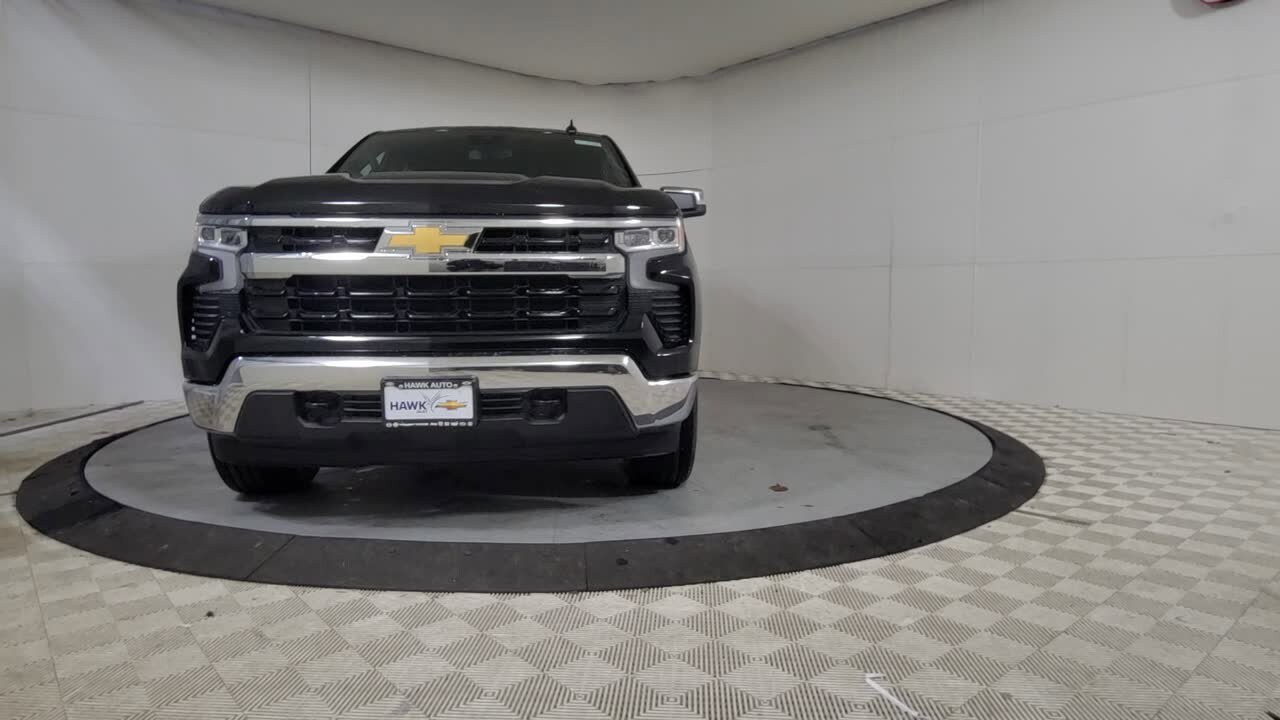 2025 Chevrolet Silverado 1500 LT photo 4