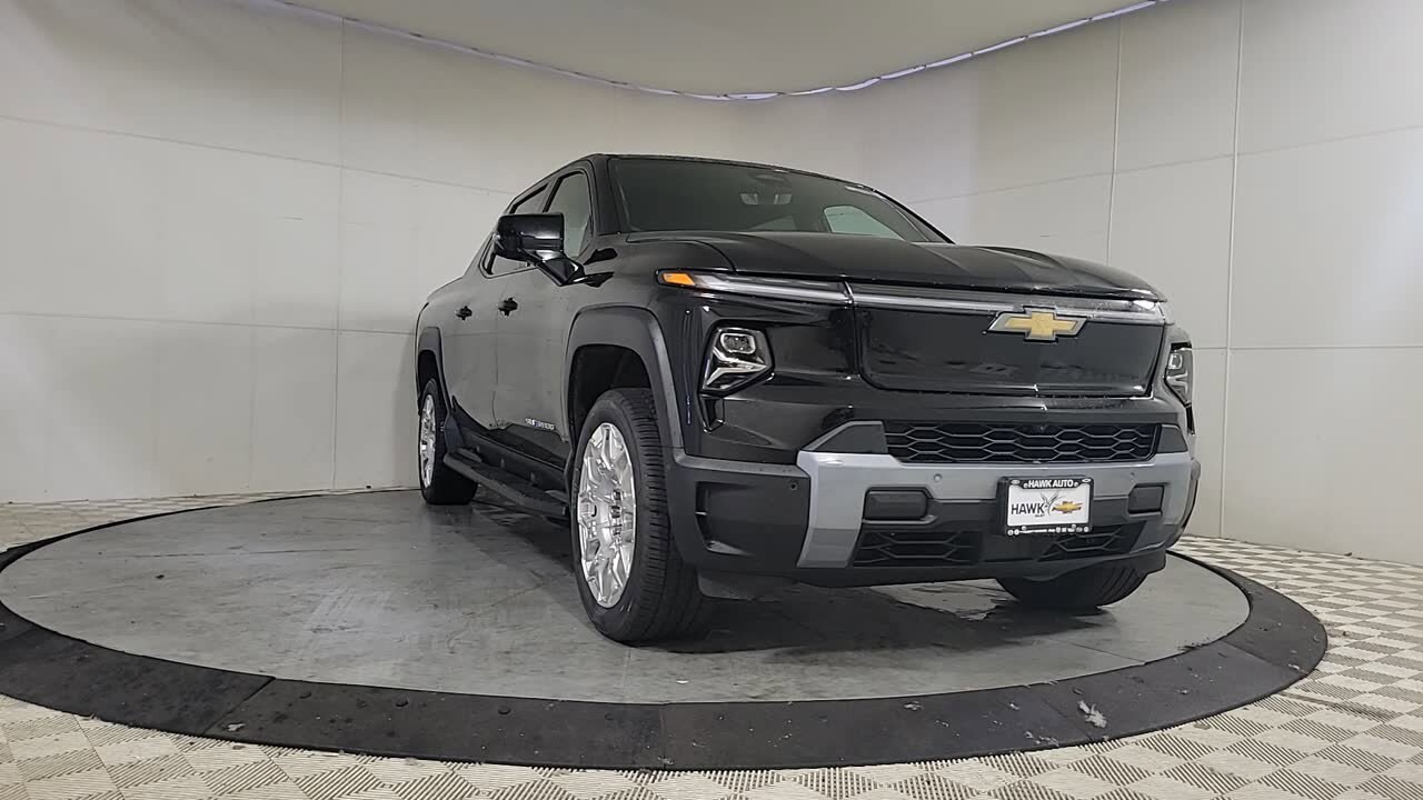 2026 Chevrolet Silverado EV LT photo 3